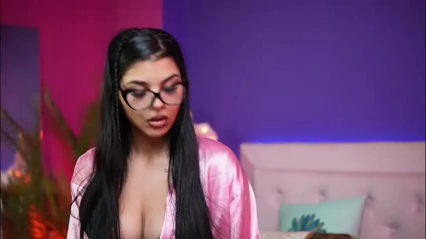 sophienos — ❌⭕❌ PRIVATE OPEN ❌⭕❌ #natural #lovense #feet #blowjob #smoke