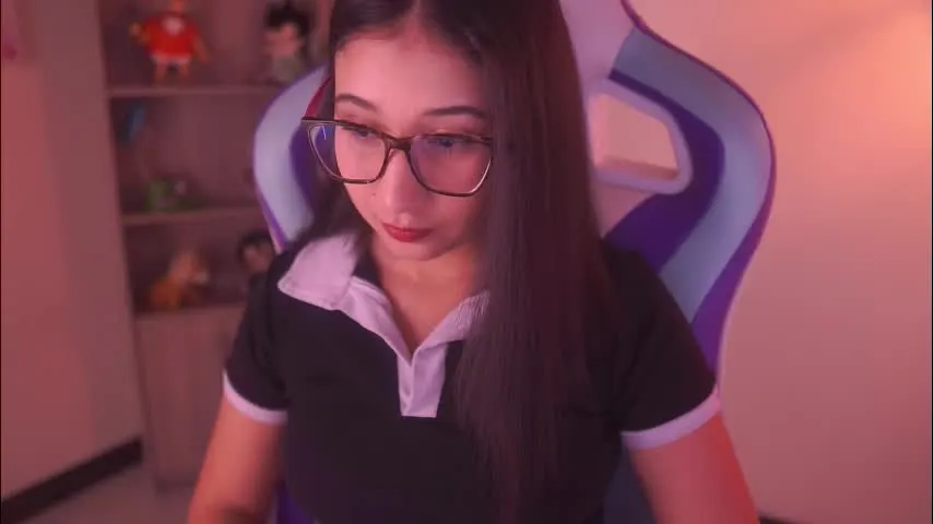 sunny_flower_ — GOAL: FLASH BOOS [23 tokens remaining] Welcome to my room! #hairy #squirt #18 #skinny #latina