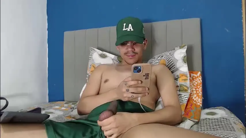 _austinmoon — Welcome to my room! - Repeating Goal: Cum show! - #feet #lovense #new #twink