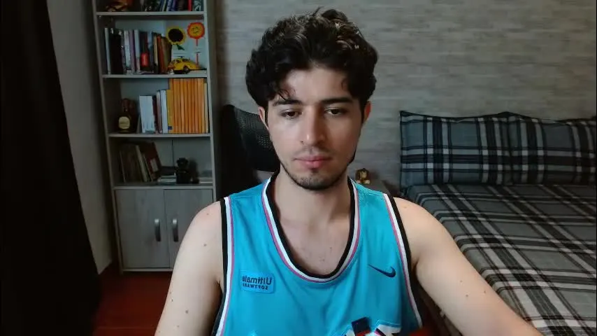 aaron_paul_ — CUM SHOW 💦 | Roll the dice 20 tks | #cum #hairy #c2c #pvt #rollthedice [900 tokens remaining]