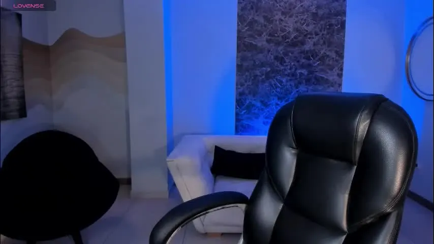 abbydalton — ♥ Let’s make magic happen ... every tip fuels the fantasy ♥ - Multi-Goal : Fingering + BJ #deepthroat #latina #pantyhose #bigass #feet