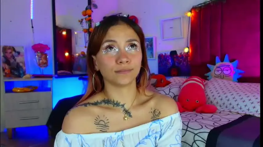 alisson_zafiro — kiss, kiss [28 tokens left] pvt is open! #squirt #ahegao #cute #lovense May it be a 2026 full of abundance and happiness 🤍