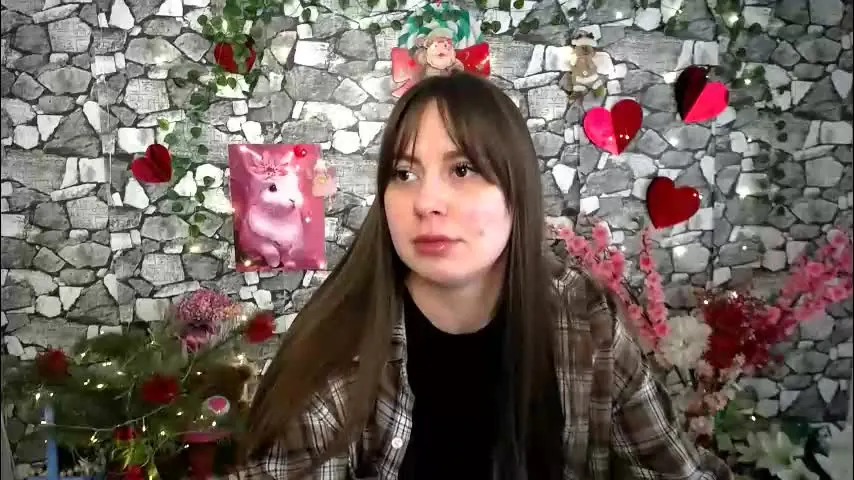 amanda_bright_ — change my clothes [500 tokens remaining] #ukraine #new #smalltits #bigass #petite