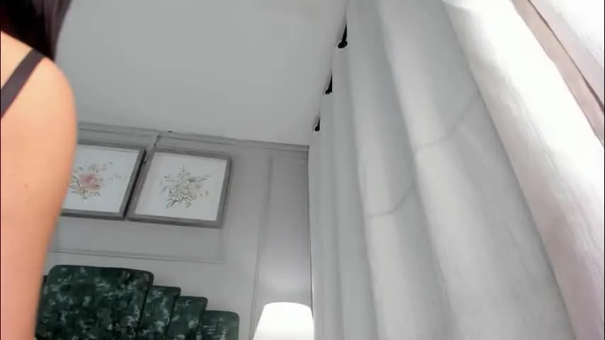 ana_beckett — GOAL: vagina close wet [1075 tokens remaining] Welcome to my room! #bigass #latina #bigboobs #18 #squirt