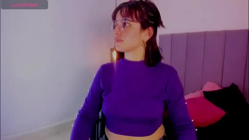 annyrosee — GOAL: lick nipples [6 tokens remaining] Enjoy my lovely, relaxed, and beautiful company #milk #natural #nonude #18 #young