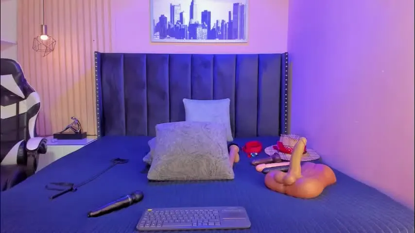 ashlye_miller_ — GOAL: Twerk and oil in ass ❤️ Welcome to my room! ❤❤❤❤ #bigboobs #bigass #anal #wet #mature