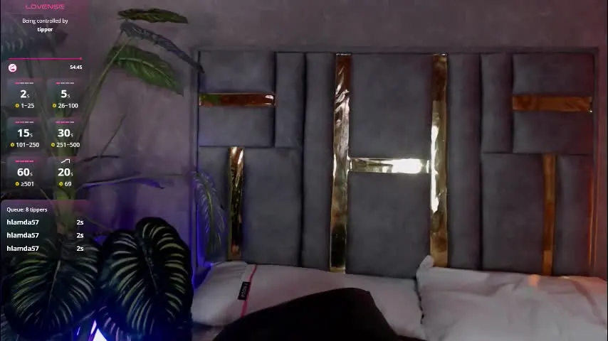 bianca_ks — day red #dirtytalk #masturbation #dildo #anal #18 #pantyhose #latina [196 tokens remaining]