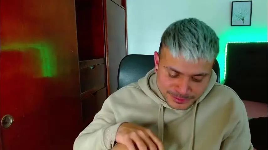 bruno_booss — naked [99 tokens left] #nasty #dirty #saliva #latino #master