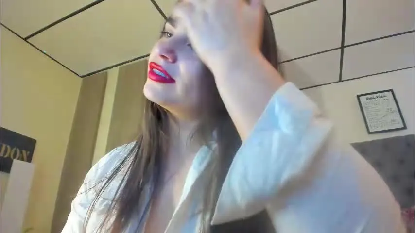 caitlingomez0 — LUSH ON! #braces #squirt #kinky #bigass #petite