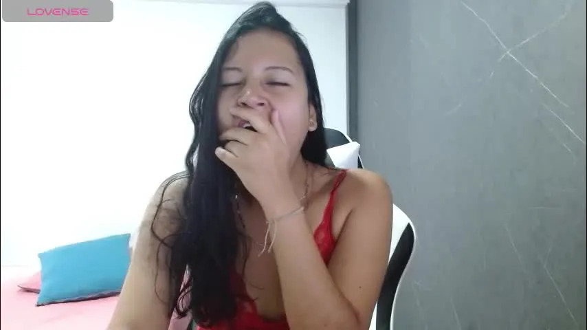 candy_rosemaryy — GOAL: Dance naked [183 tokens remaining] Welcome to my room! #18 #latina #cum #lovense #new