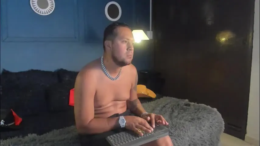 carnal_movements — Goal: blowjob POV #couple #latin #shy #new #bigdick - Next Goal: ❤️spank ass👙