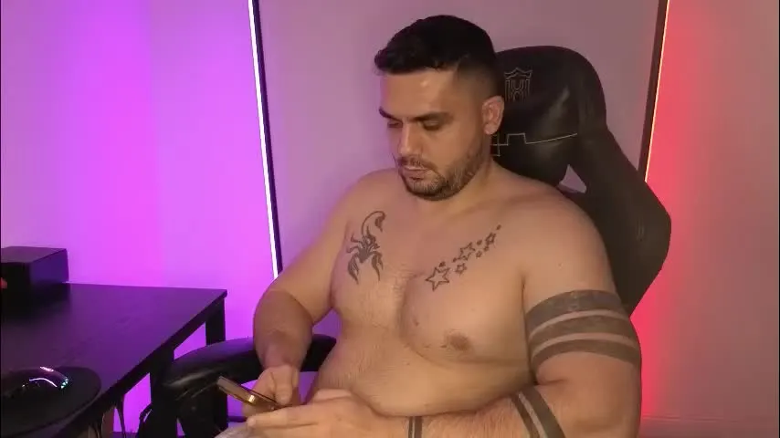 celylow — #master #muscle #smoke #party #findom