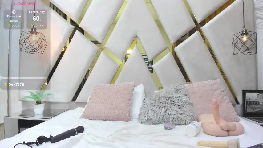 charlotte_chapman — GOAL: " Ride torso and spit in tits " | #anal #squirt #chubby #deepthroat #latina [78 tokens left]