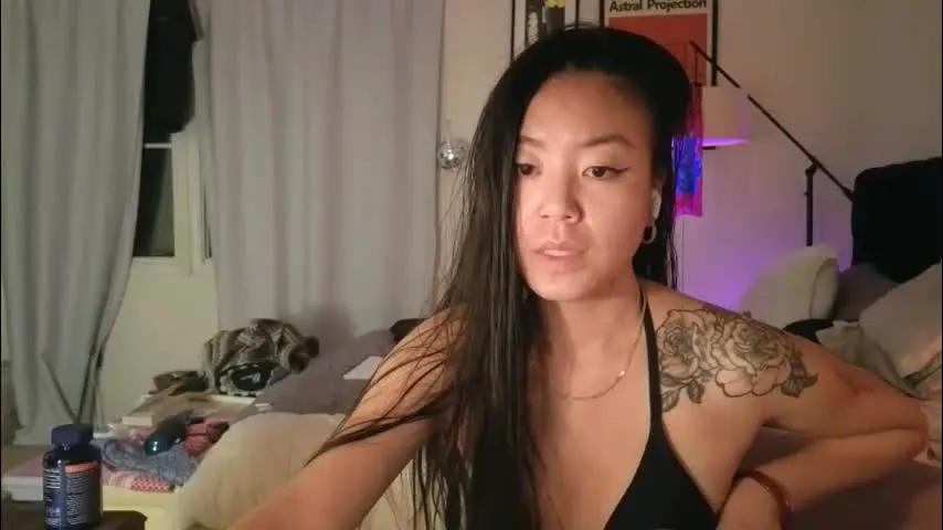 cherrycam777 — Showtime: PRINCESS CHERRY ON TOP 🍒🌸 - Goal: Strip Tease [134 tokens left] #asian #young #feet #mistress #findom