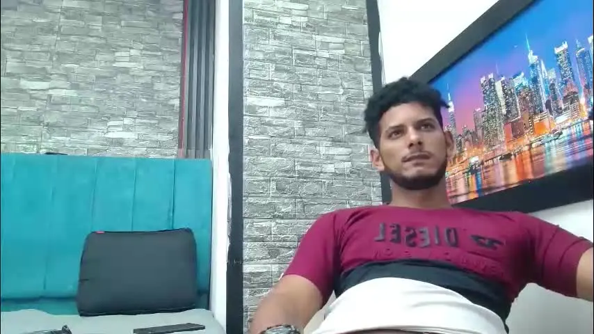 chris_dick2 — show cum with private room password [540 tokens remaining]