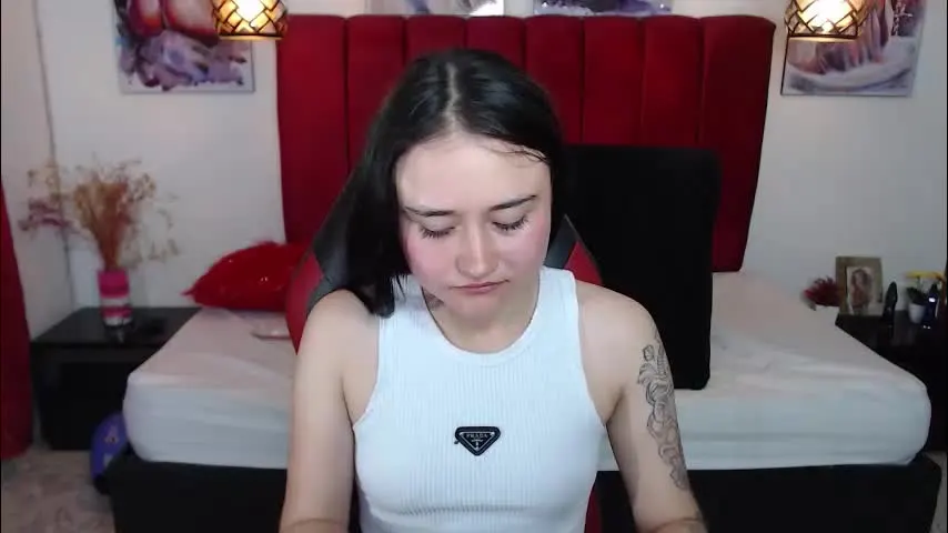 cindysweet_1 — Hi! I'm Cindy, Welcome - Goal: DOGGY [6 tokens left] #latina #slim #hairypussy #young #lovense