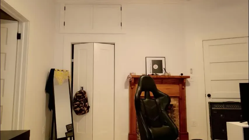 clover_tully — oopsie #squirt #squirting #young #pvt #lovense