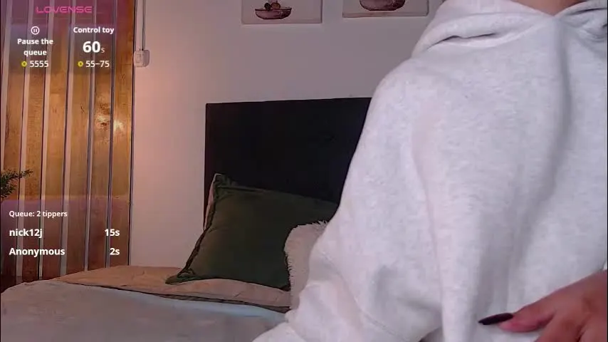 damian_n_lissa — PLAYING WITH MY PUSSY CLOSE UP [89 tokens left] A glass in her hand, a cigarette between her lips, and a seductive gaze.🥃🚬 #party #smoke #glasses #18