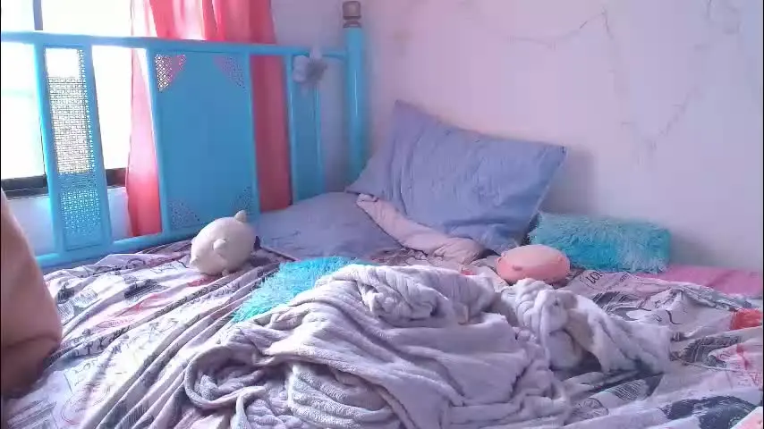 damn_milaa — Goal: ❤️Sexy Dance💃 #dance #dirtytalk #twerk #party #kinky - Next Goal: ❤️Show Panties👙