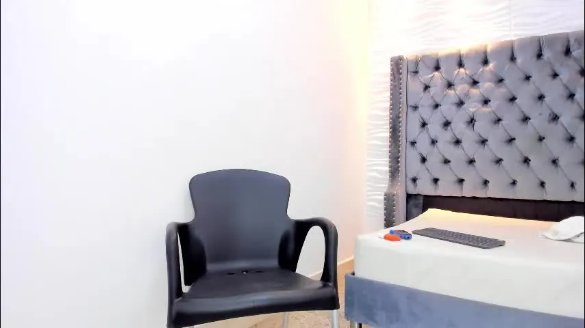 dante_armstrong — Jerk off until cum🍆😉 / #lovense #young #tattoo #cum #bigcock [497 tokens remaining]