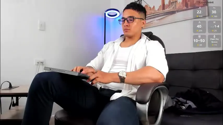 dash_bukoski — Cumshow when goal is reached. #latino #straight #feet #muscle #findom [1111 tokens remaining]