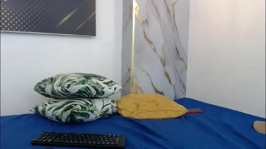 dia_fax18 — GOAL: Show Cum [391 tokens remaining] Today I am obedient ... or dominant, you choose 🖤 #bigcock #twink #young #18 #cum