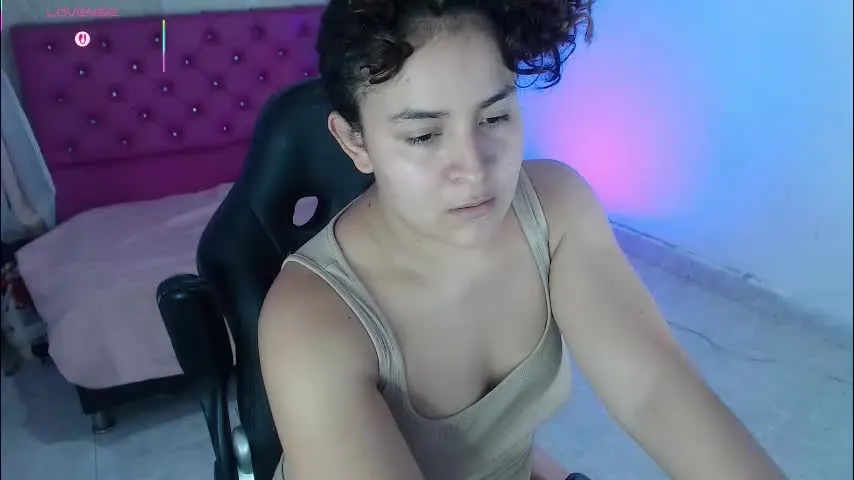 diana_muscle — Welcome to my room! #anal #muscle #hairy #domination #squirt