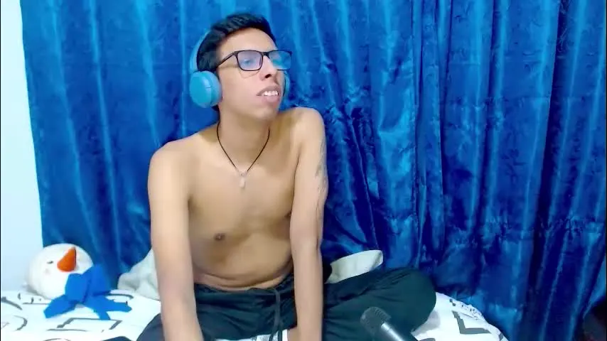 dtwink0310 — Twink hot and young #gay #twink #asian #18 #latin