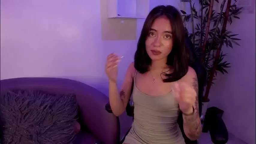 eiimy_milleer_ — GOAL: Twerk for you 🍑 [66 tokens remaining] Welcome to my room! #18 #latina #feet #lovense #smalltits