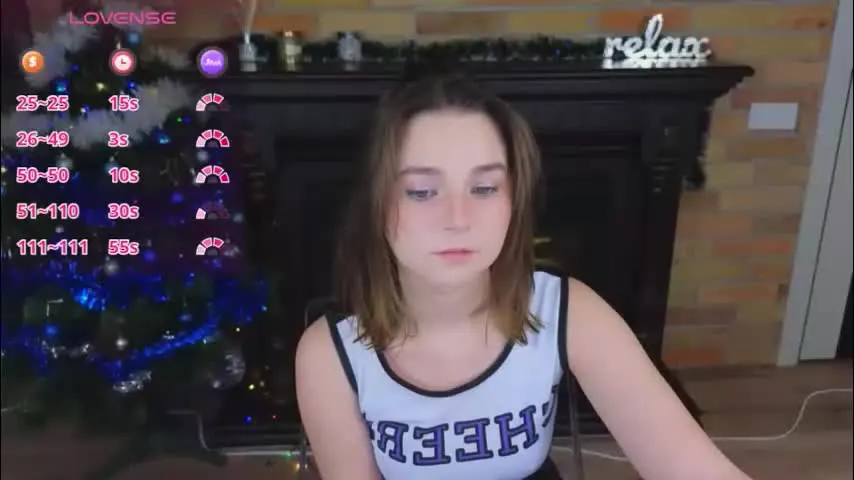 ellie_babyy — GOAL: Camera kiss [56 tokens remaining] Welcome to my room! #feet #anime #lovense #new #asian