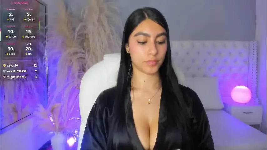 emily_roux — GOAL: Oilshow [400 tokens remaining] Hiii🥰 Lush on!!! My favorite pattern - 55 🌺 #lovense #young #bigboobs #deepthroat #latina
