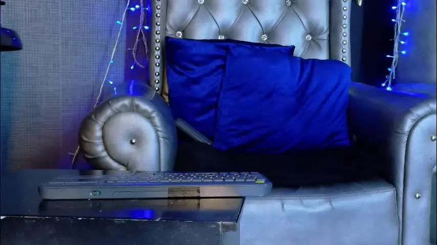 enchantressqueen — GOAL: Im gonna drain your brain, your wallet and your balls... [8400 tokens remaining] CHASTITY FOR END THE YEAR 🔐 #mistress #tattoo #findom #sph #feet