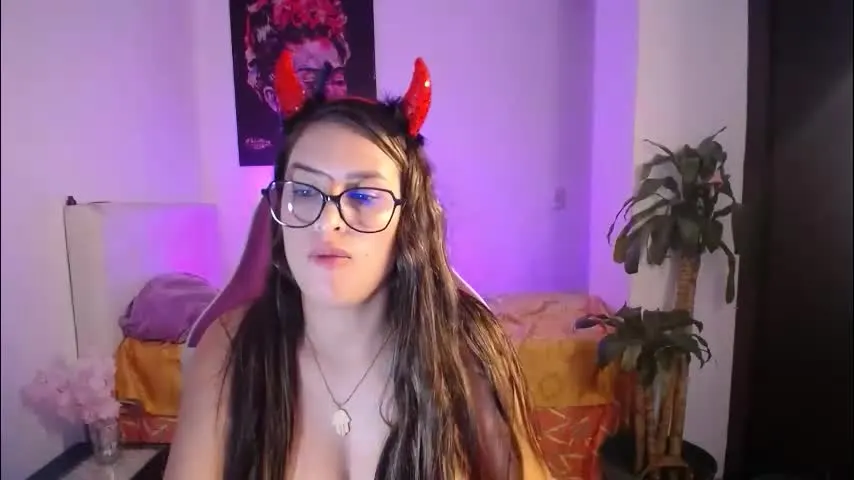 esmeralda098 — show body naked and play with toy #anal #latina #squirt #bigboobs #deepthroat