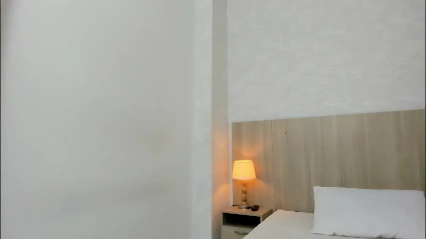 esmeralda_salazar — Esmeralda_salazar's room #latina #masturbation #feet #bbw #new