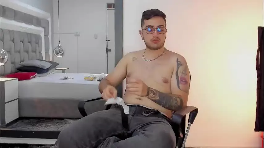 ethan_greys — Goal: completely naked and jerking off 🔥 #dance #dirtytalk #twerk #party #kinky - Next Goal: show your feet🦶🏼💦