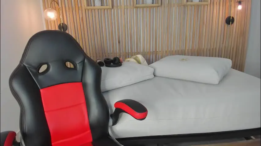 eve_west — I love feeling your cock enter me | Special models 25-33-44-100 | PM ON AND HOT 🔥 - Multi Goal: Big squirt show [300tk each Goal] #lovense