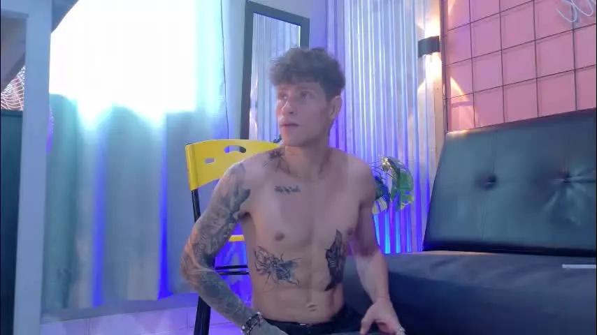 french_sexx — 💪🏼 Athletic & Inked | 😈 Bisexual Energy | 💦 Body Tease, Flex & JOI Show 🎯 Tip Goals: Oil Show & Naked Flex 💥 #18 #young #french #muscle #cum [845 tokens remaining]