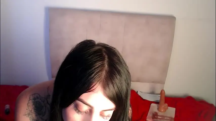 gatita13333321 — #anal #18 ##bigboobs #latina #pussy #squirt [1000 tokens remaining]