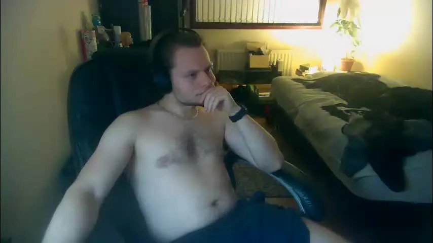 gsjw — Short, hung dude #bigcock #hung #british #hairy