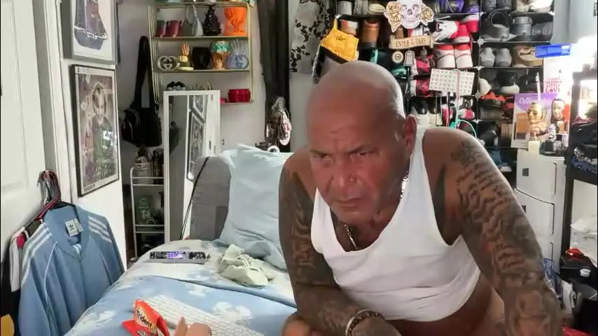 hotstuff775616 — come here to have fun with me and my ccock