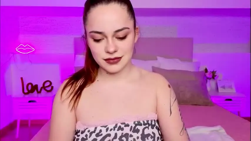 hotty_miaa — ❤️❤️❤️welcome guys! have a good day❤️ #teen #18 #skinny #new #cute