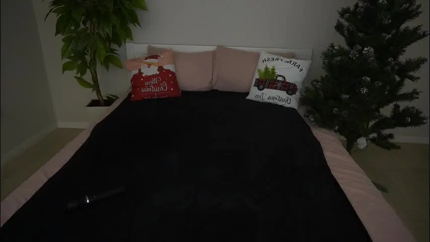 isabelledior — Goal 1 : Try a sexy roleplay scene suggested by viewers (1998 tokens remaining) 💎 Isabelle’s Secret Garden – Unlock Pleasure & Luxury 🌹✨ | Tip to be spoiled 💋 #smalltits #18 #squirt #cum #anal