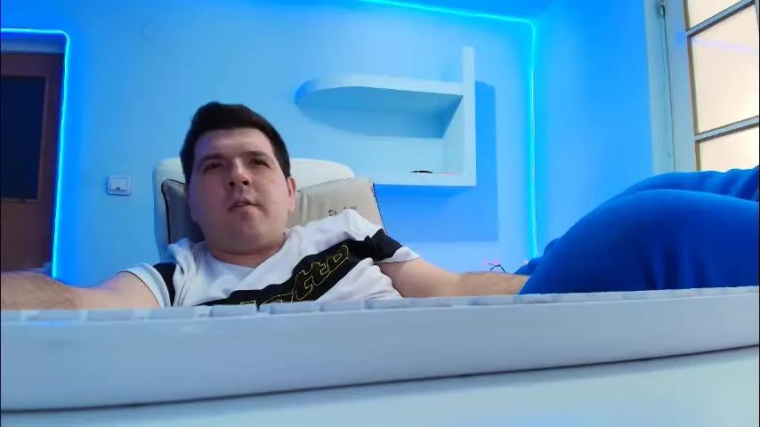 jasonjacks8 — Masturbate and cum #chubby #fat #daddy #bigass #feet [3000 tokens remaining]