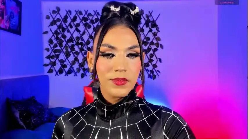 jessika_rabbits — GOAL: CUM [685 tokens remaining] HEY BBYS #YOUNG #NEW #BIGCOCK #CUM #TRANS