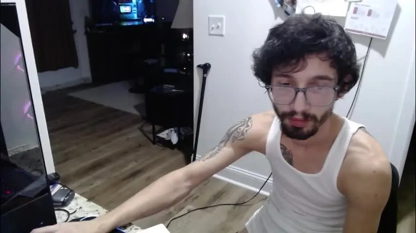 josefturner1 — Josefturner1's room #gay #chillvibes #bigdick #underwear #bigcockuncut