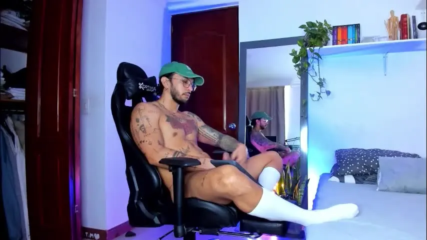 jotaceliz — Jerk offf with me💦 #party #monstercock #alpha #edging