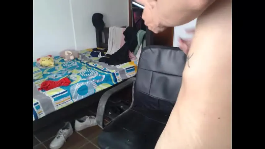 julfigo — happy new Year #lovense #smallcock #cuddle #cashmaster #gay [722 tokens left]