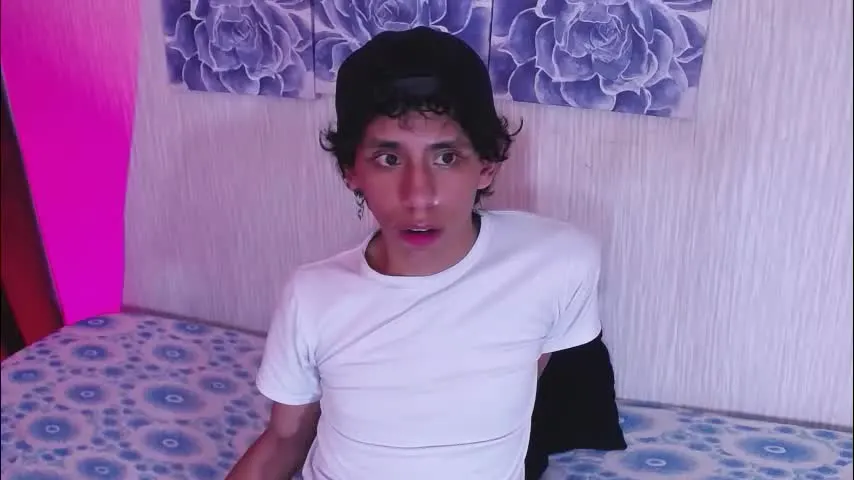 kaiirox — GOAL: show get naked=sexy dance 🔥 [68 tokens remaining] Welcome to my room! #anal #latino #cum #young #new