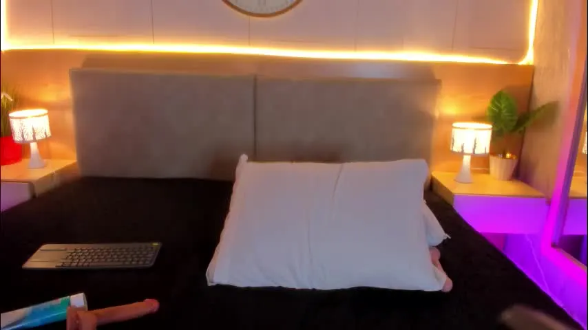 kalyx_lana — Hey 👑 ❤️doggy stylee❤️ #pantyhose #heels #saliva #ahegao #new