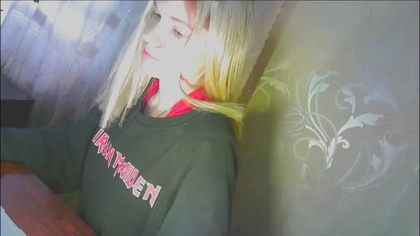 karolynafox — Lovense Lush : Device that vibrates longer at your tips and gives me pleasures - Goal is : cum wet pussy with big dildo #Lovense